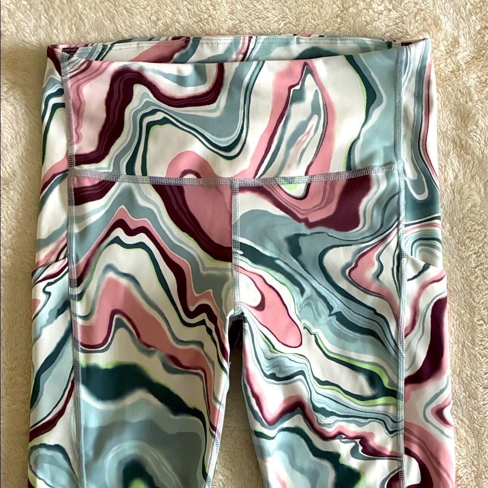 Athleta Leggings Women’s Small Multicolor Swirl Capri